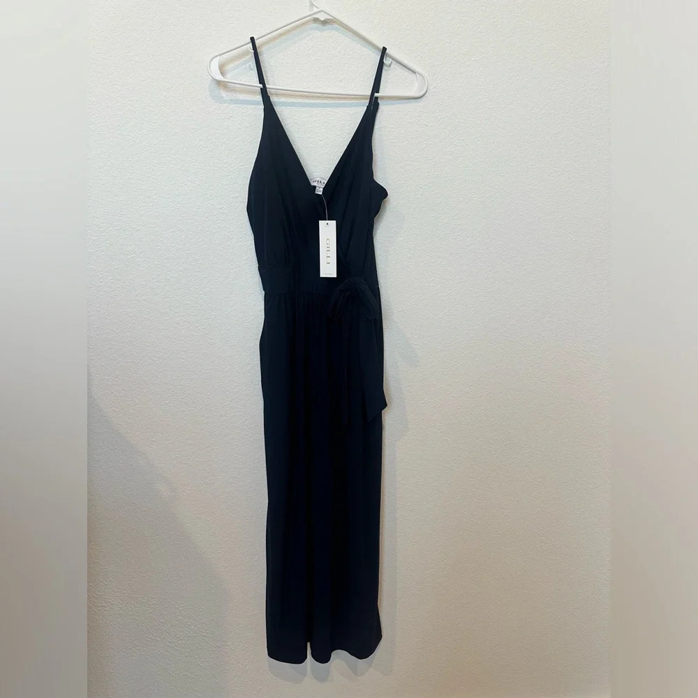 NWT GILLI navy blue jumpsuit with bow tie‎ cinched waist cropped small